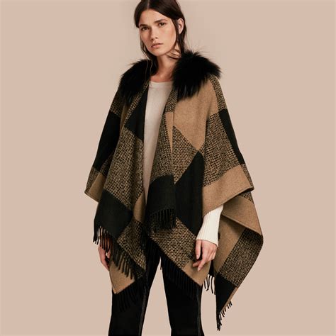 poncho damen burberry|Burberry fur trimmed poncho.